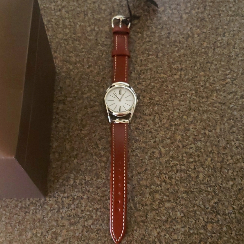 Gucci horsebit watch